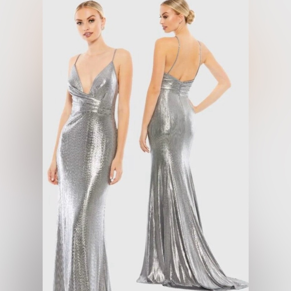 Ieena Mac Duggal Silver Metallic Faux Wrap Spaghetti Strap Gown Size 4 NWT